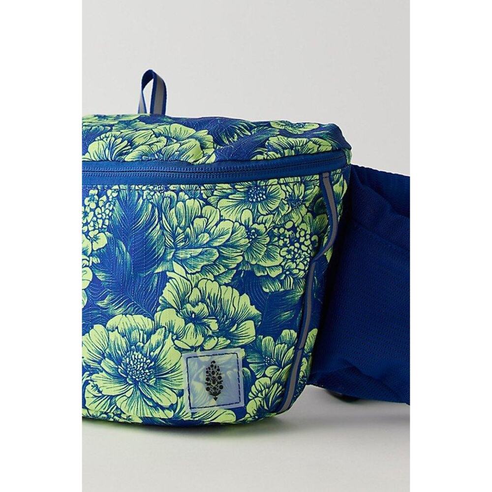 NEW Free People Movement FP Blue Woodblock Floral Happy Packer Cargo Sling Bag - Picture 3 of 13
